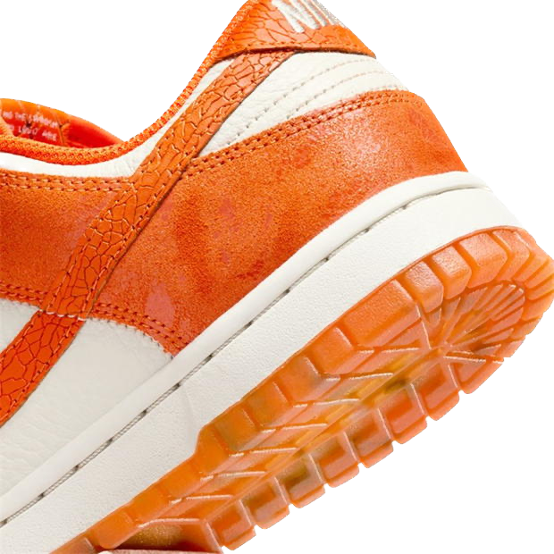 Nike Dunk Low 'Total Orange' (W)