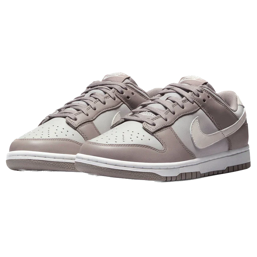 Nike Dunk Low 'Bone Beige Moon Fossil' (W)