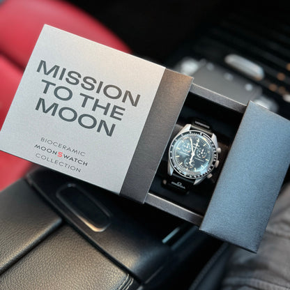 SWATCH X OMEGA BIOCERAMIC MOONSWATCH 'MISSION TO THE MOON' SO33M100 (24HR DELIVERY AVAILABLE)
